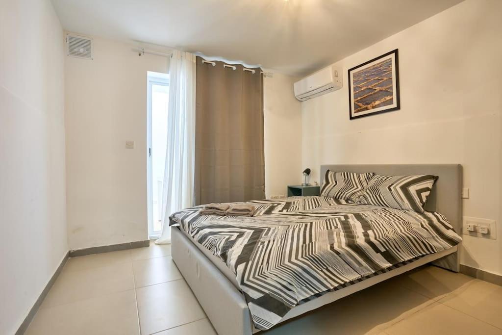 Urban Front - Walking Distance From Paceville And St George Bay Beach Is-Swieqi Zewnętrze zdjęcie