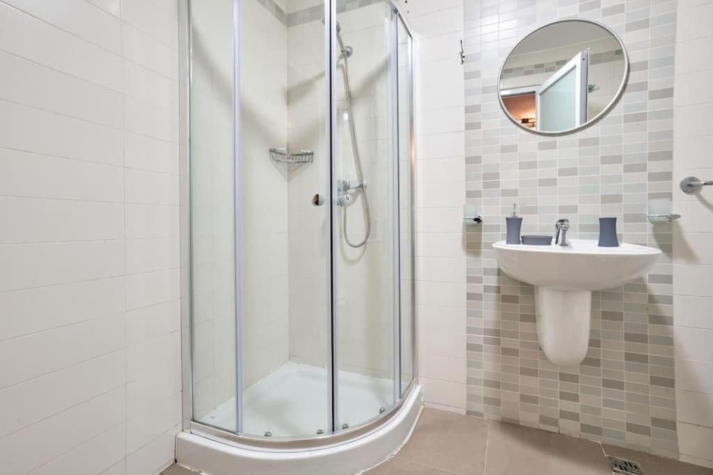 Urban Front - Walking Distance From Paceville And St George Bay Beach Is-Swieqi Zewnętrze zdjęcie