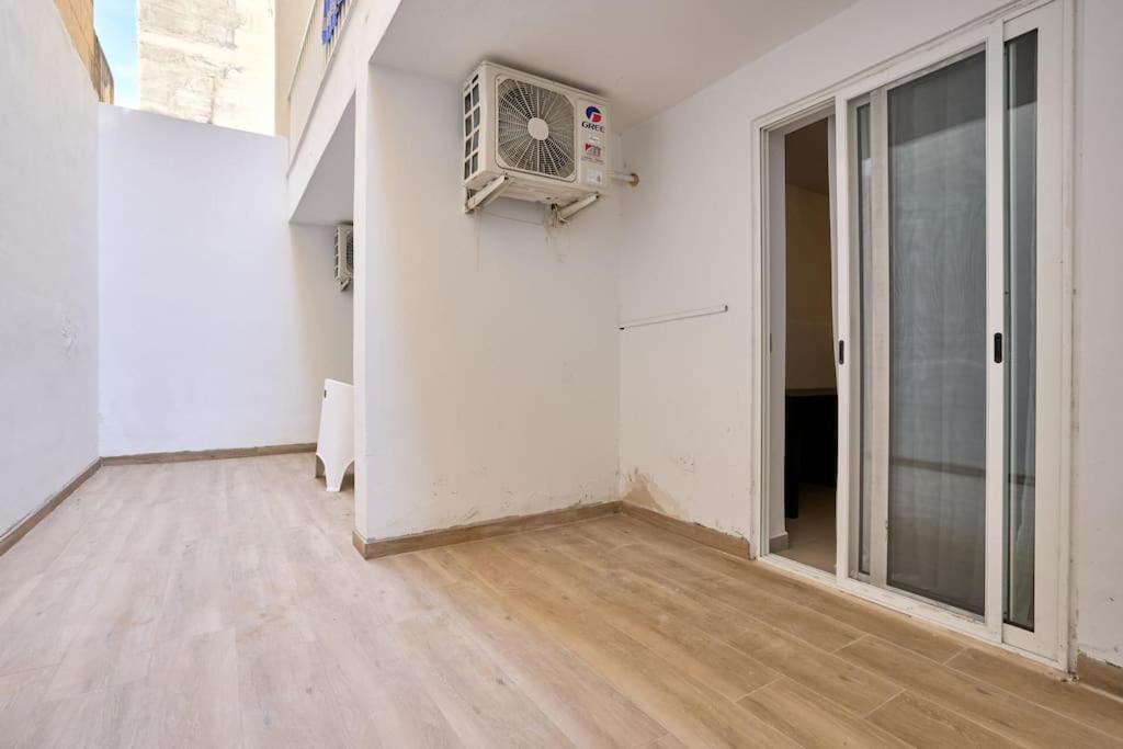 Urban Front - Walking Distance From Paceville And St George Bay Beach Is-Swieqi Zewnętrze zdjęcie